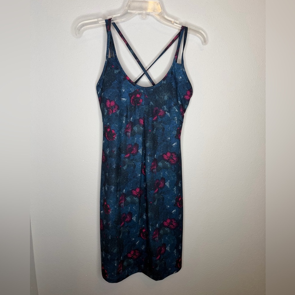 Patagonia women’s dress floral print blue size small